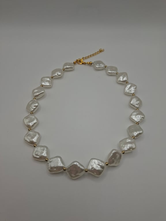 Golden Pearl Collar Necklace