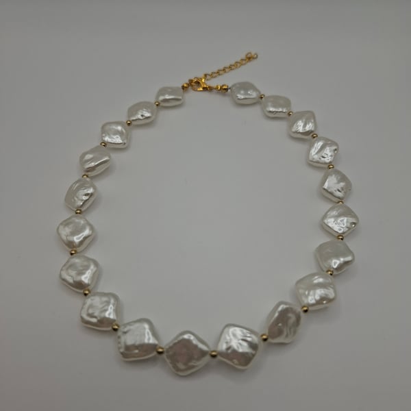 Golden Pearl Collar Necklace