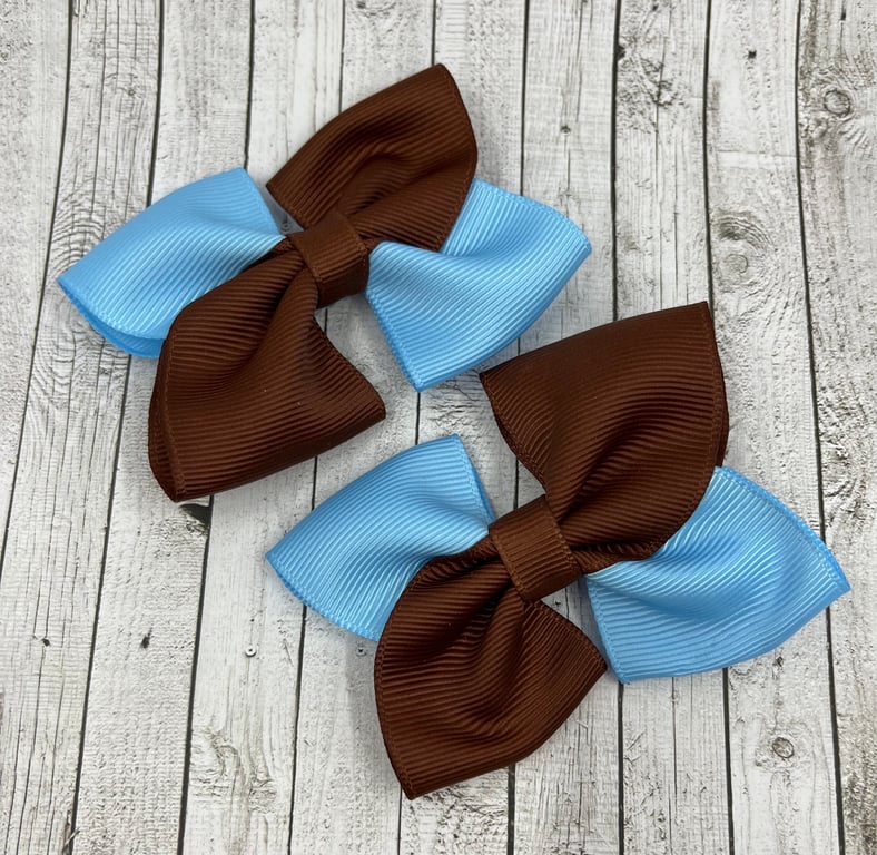 Brown and Light Blue Square Double with Bows on Clips (pair)