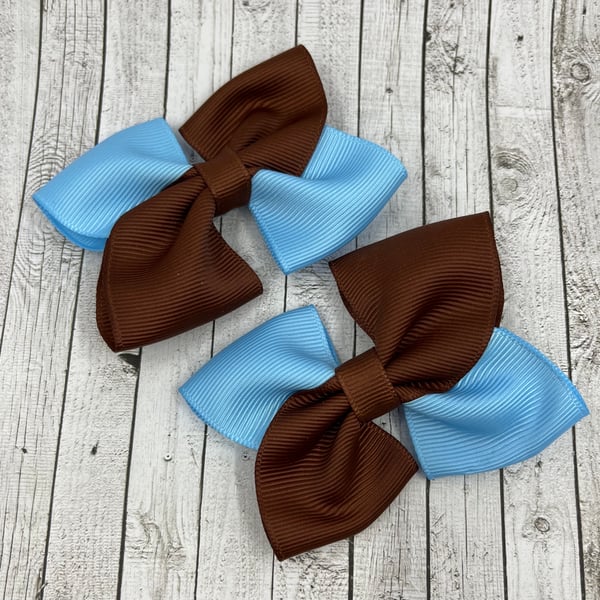 Brown and Light Blue Square Double with Bows on Clips (pair)