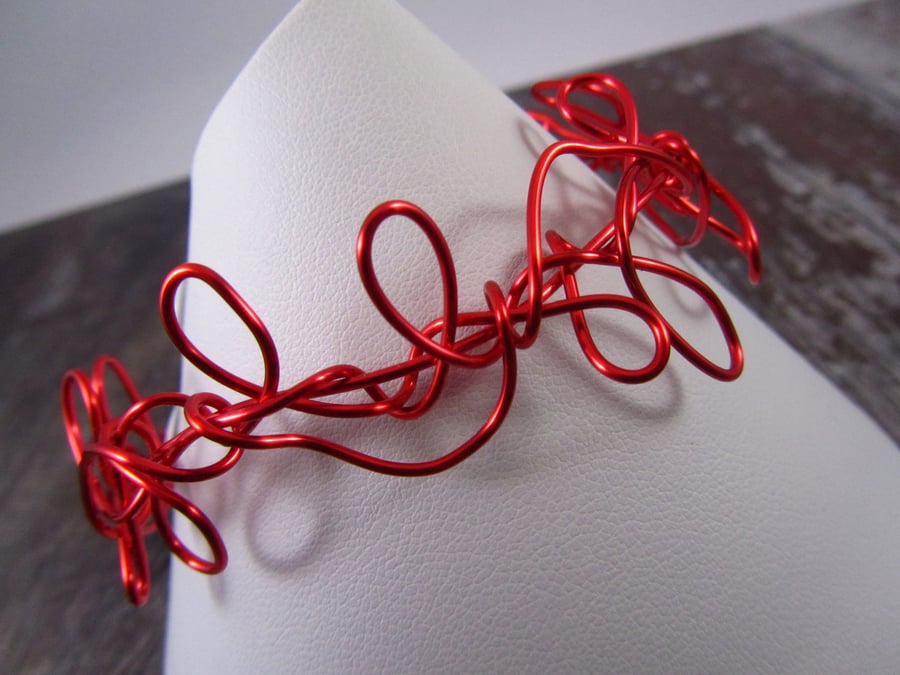 Red Bracelet, Squiggle Wire Bracelet