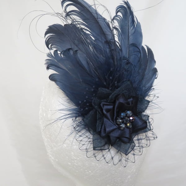 Navy Blue Regency Feather Hair Clip Headpiece – Vintage Occasion Fascinator