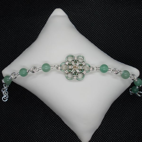 Chainmaille flower bracelet with Green Aventurine