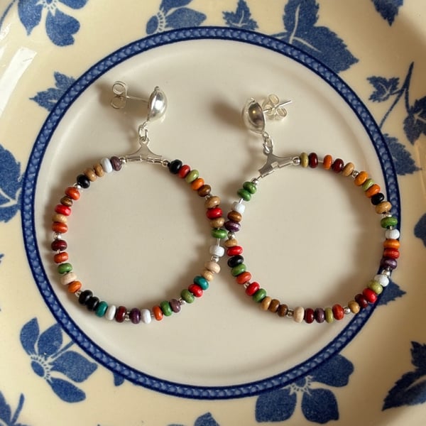 Lightweight hoop earrings 