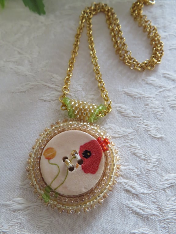 Poppy pendant