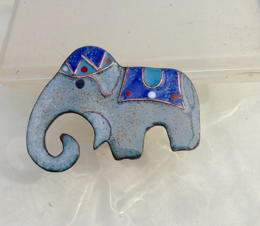 CIRCUS ELEPHANT-ENAMELLED CLOISONNE BROOCH