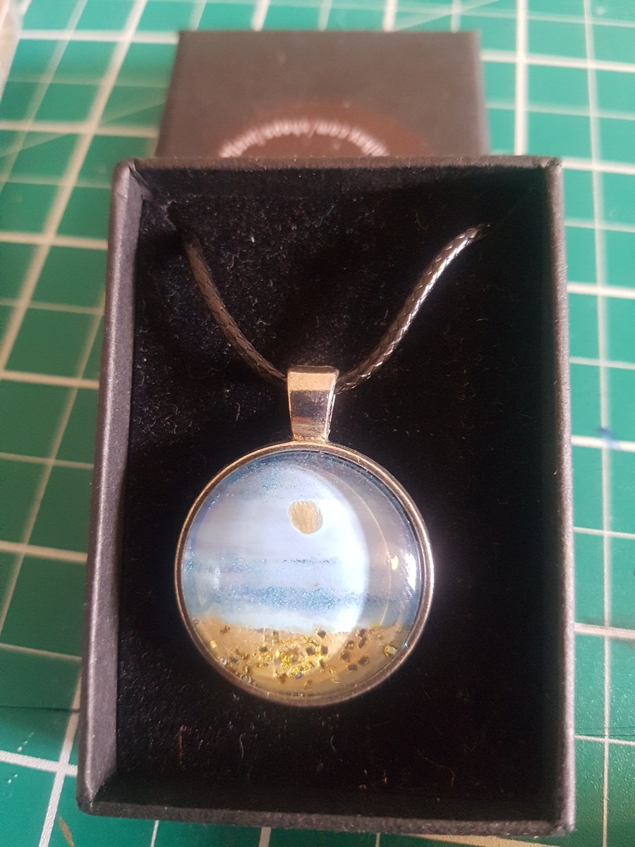 Beach pendants