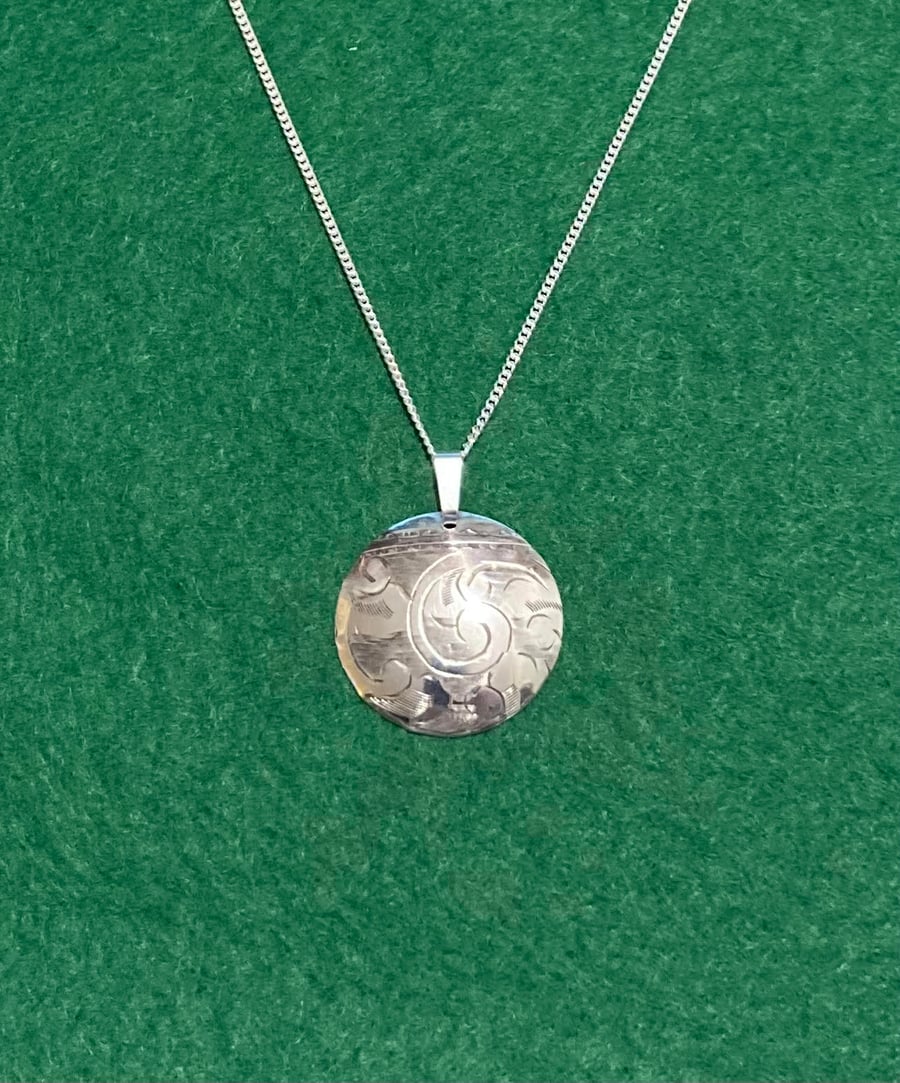 Silver domed floral engraved necklace