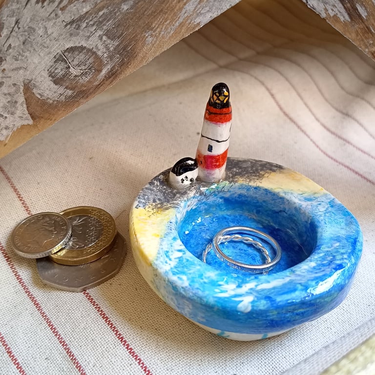 Lighthouse t-light holder or trinket dish