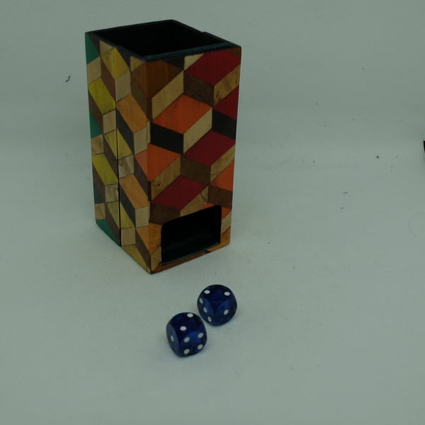 Small colourful take-apart Baffle Box, cubes design
