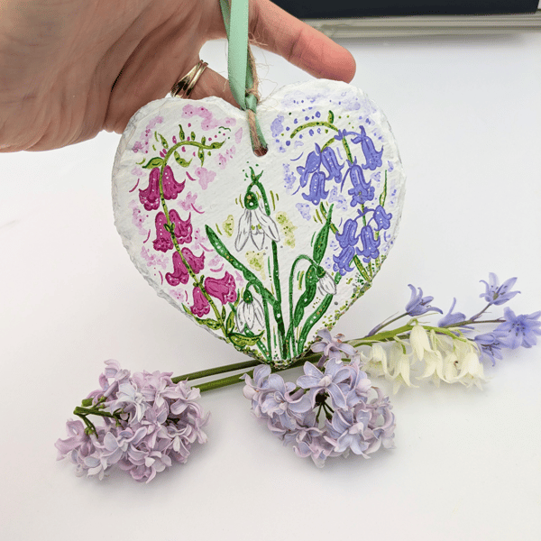 Wildflower hand-painted slate heart decoration 