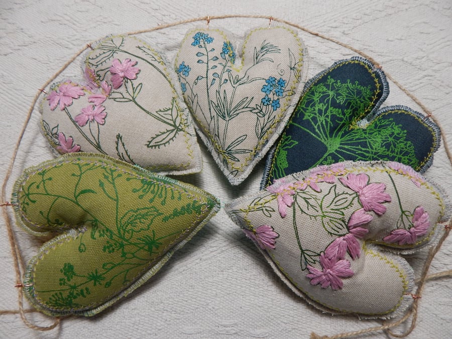 Wild flowers and Hearts - 65 cm - Bunting, wall hanging