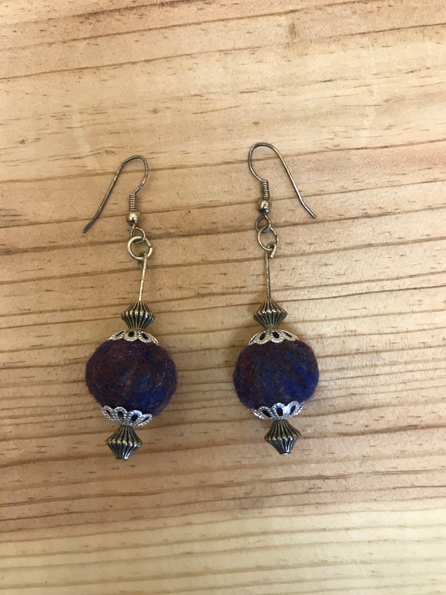  Felt Earrings. (325)