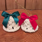 Christmas - macrame jingle bells (green bow)