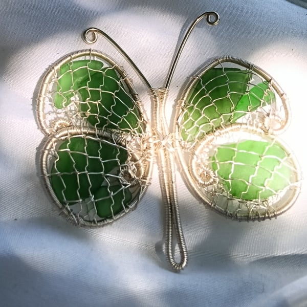 GREEN BUTTERFLY - Necklace 