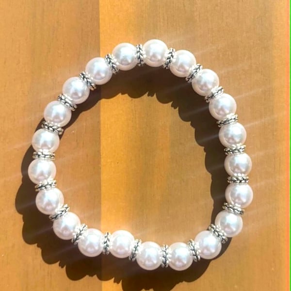 Handmade Pearl-Coloured Beaded Bracelet with Silver-Tone Detailing