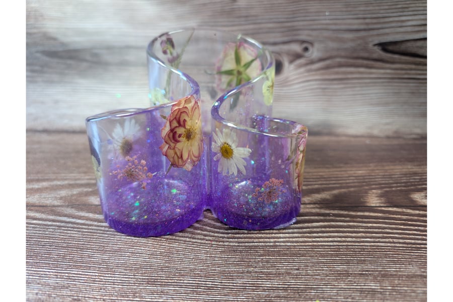 Triple-Chamber Resin Organiser – Pressed Flowers & Purple Sparkle