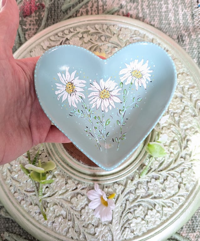 Daisy April Birth flower hand-painted Ring, jewellery dish