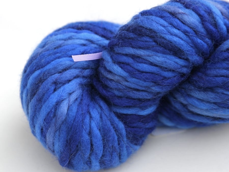 SALE Royal - Chunky merino wave wrap yarn
