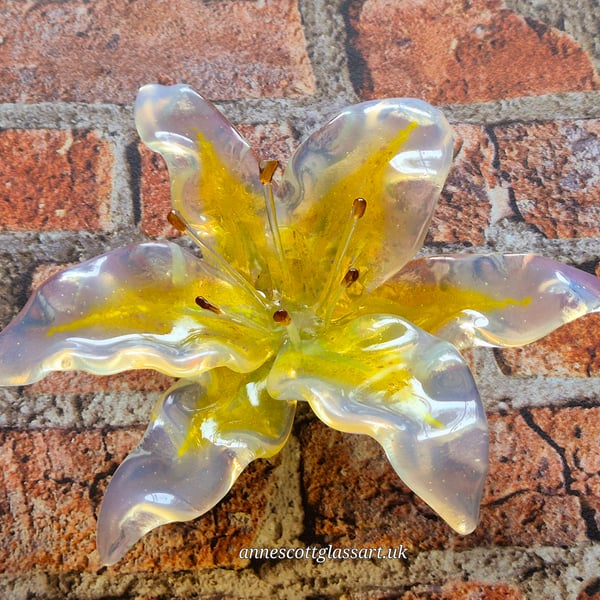 Handmade Fused Glass Opaline and Yellow Lily with Wall-mounting Bracket