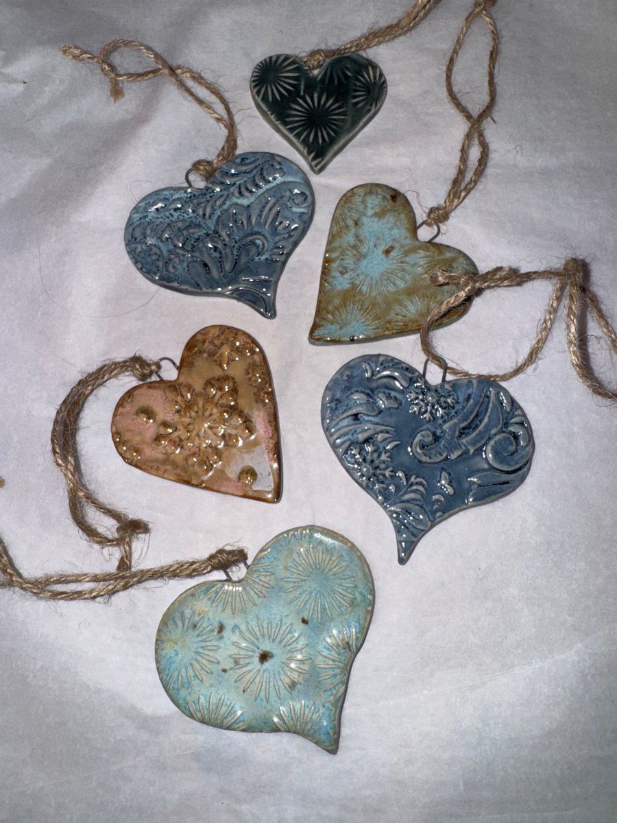 Ceramic hand made hearts 7
