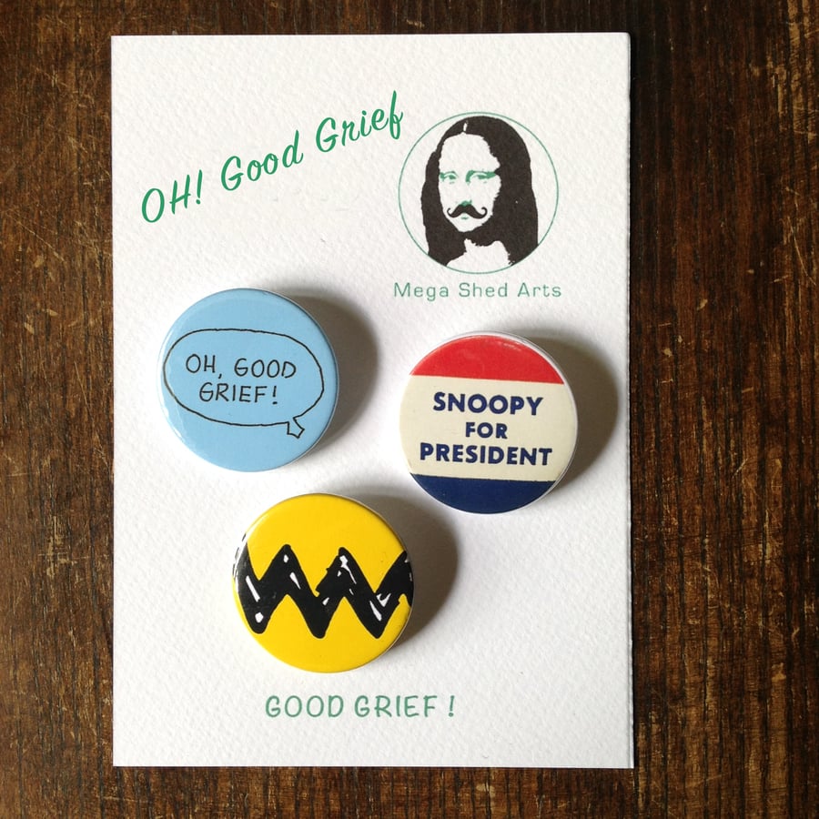 Snoopy Button Pin Badge, Peanuts Charlie Brown. Cool Badges 