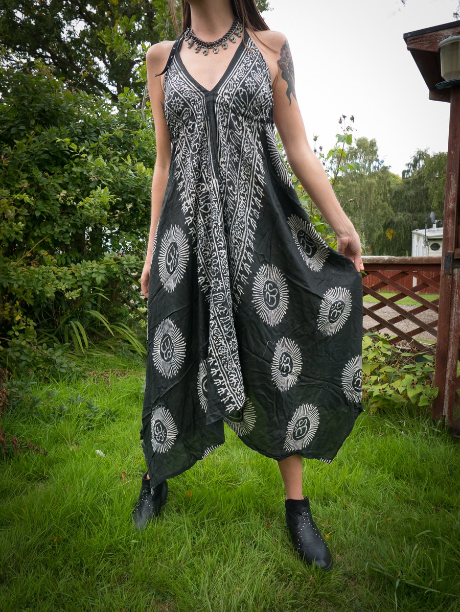 Beautiful Hindu Print Summer Dress Festival Clothing