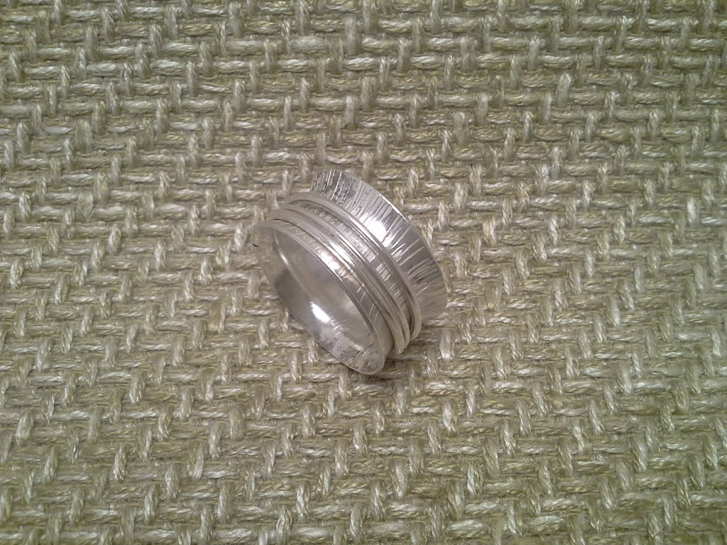 WOMEN'S SPINNING RING, Sterling Silver textured