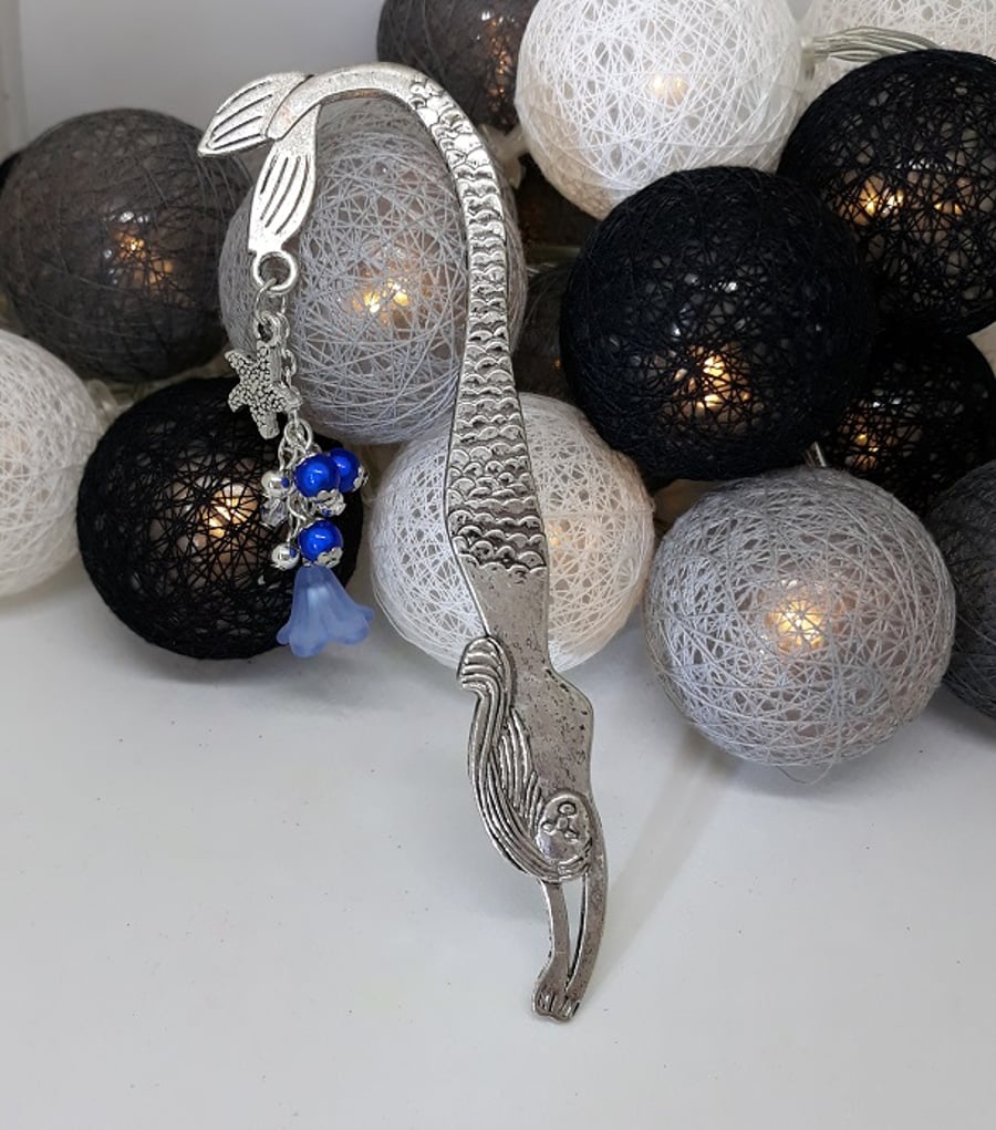 MM65 - mermaid bookmark with starfish