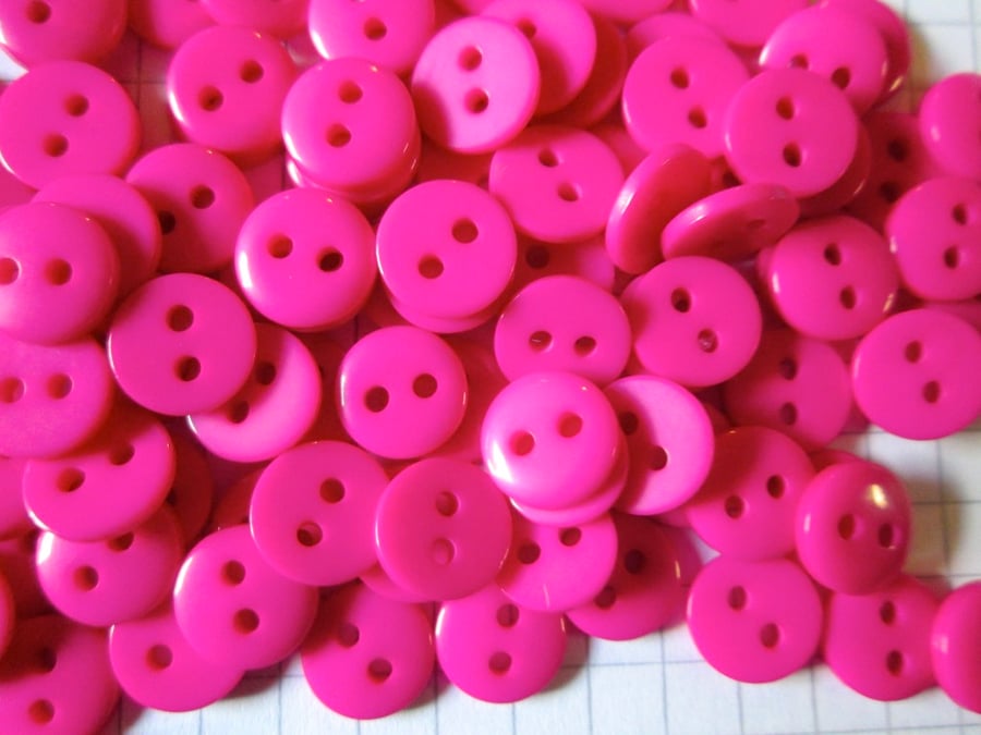 100 Fuchsia 9mm  Acrylic Buttons  2 holes