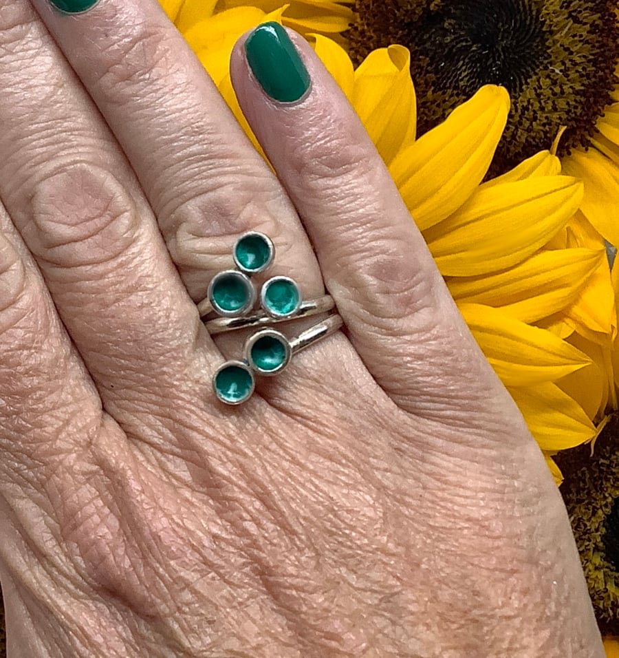 Sterling silver dark emerald green with white swirls adjustable enamel ring 