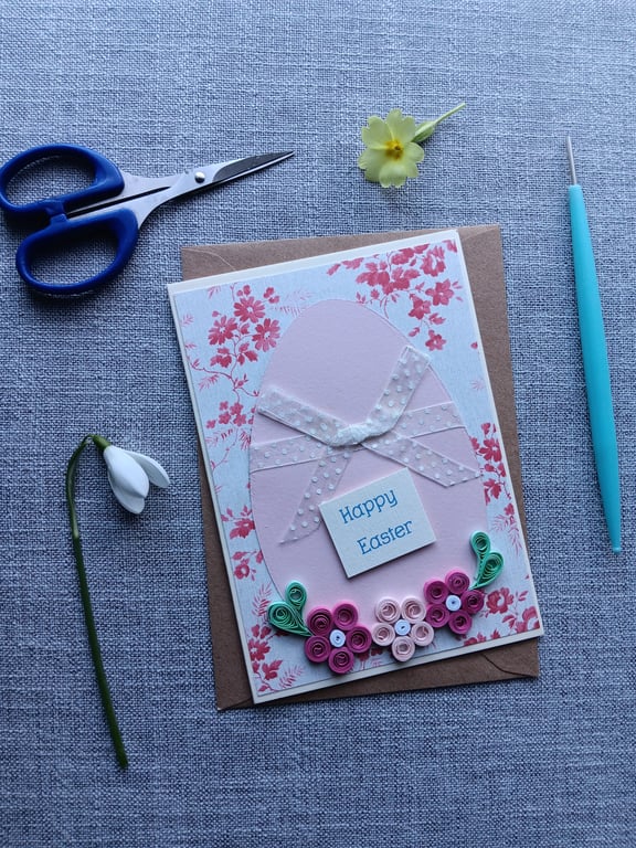 Easter Egg Card with Quiiled Flowers Size 6" x 4"
