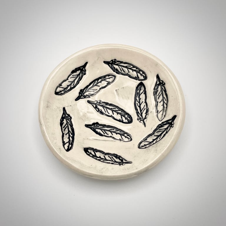 NEW! Black and white feather ceramic trinket dish