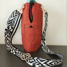 BURNT ORANGE 1000ML WATER COOLER WITH DETACHABLE ADJUSTABLE STRAP
