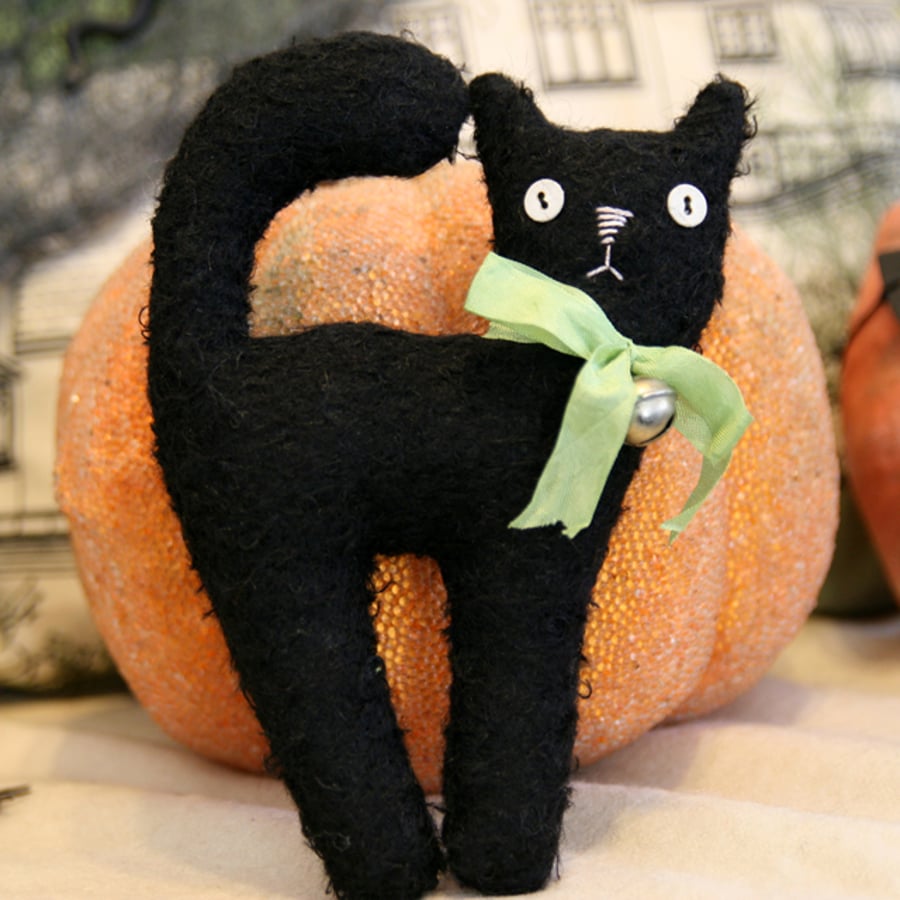 Sweet little Primitive black mohair Halloween witches cat. Hand made.