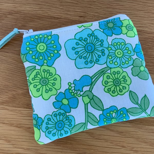 Fabric Coin Purse, Money Pouch, Zipped Purse, Purse, Card Holder, Floral, Retro