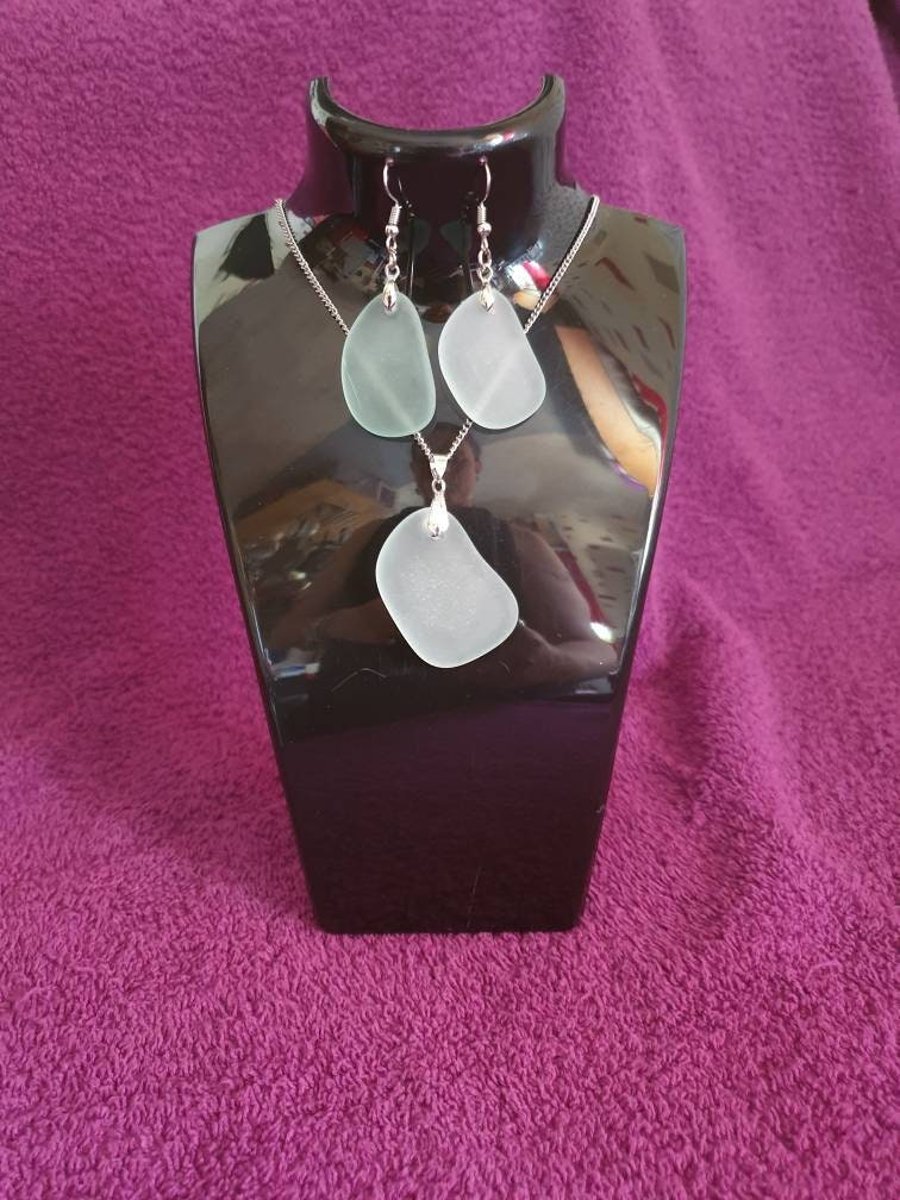River Glass Necklace and Earrings Set