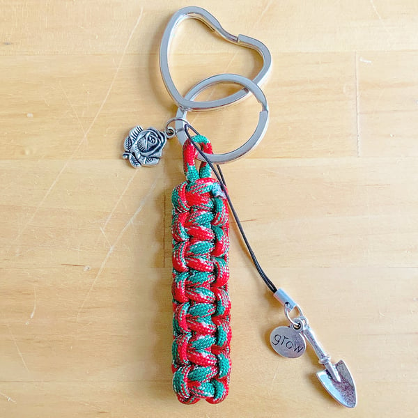 Gardening Keyring. Paracord Keyring. Heart Keyring. Gardening Gifts. Roses.