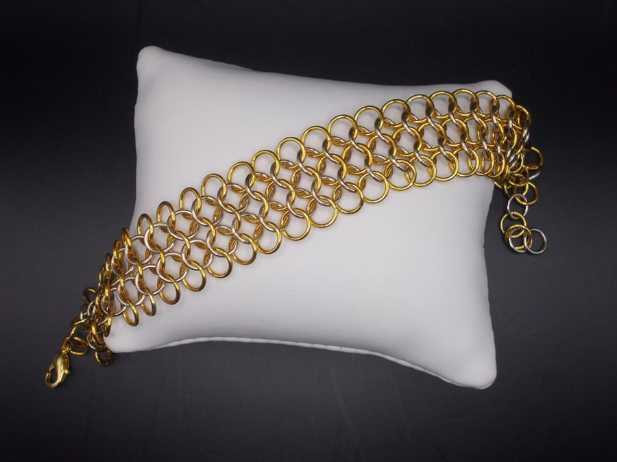 European 4 in 1 bracelet