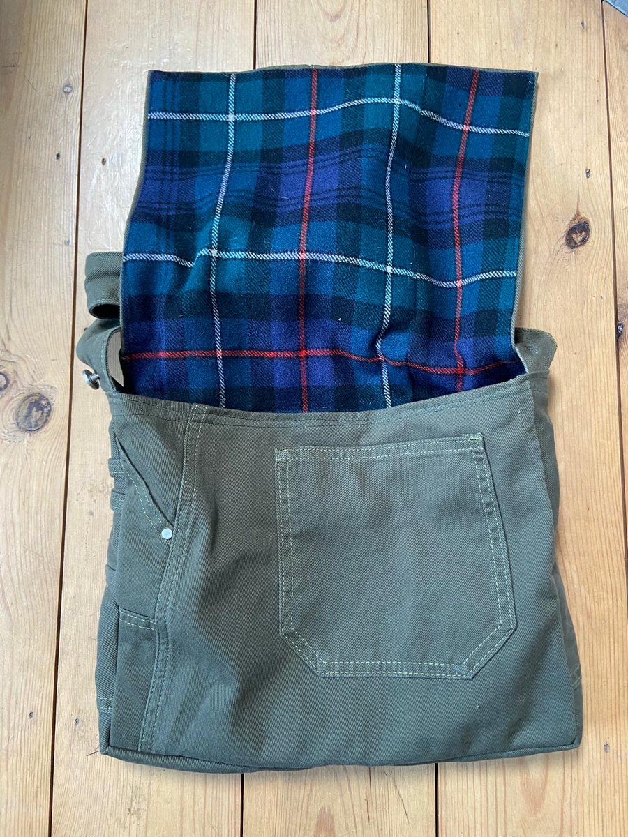 Green Messenger Bag with Tartan Lining 