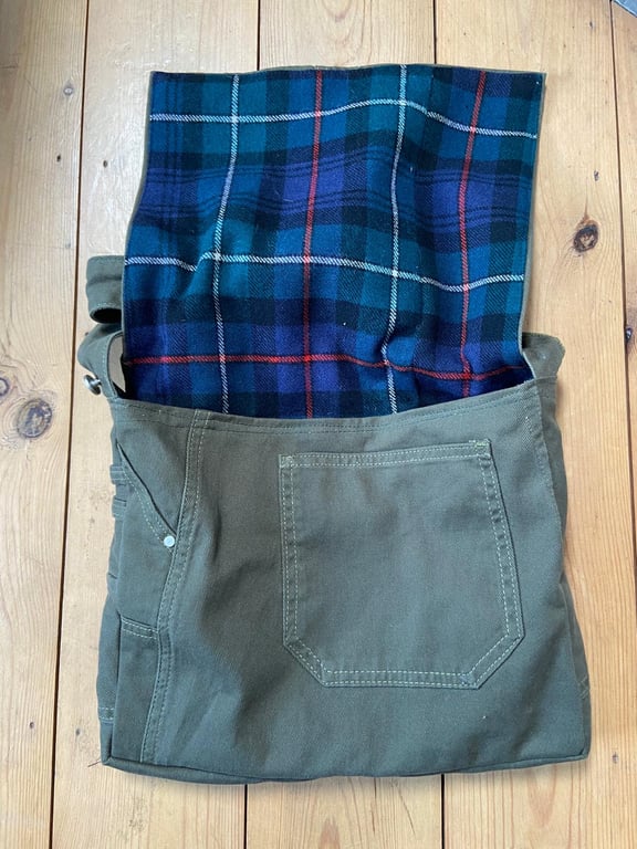 Green Messenger Bag with Tartan Lining 