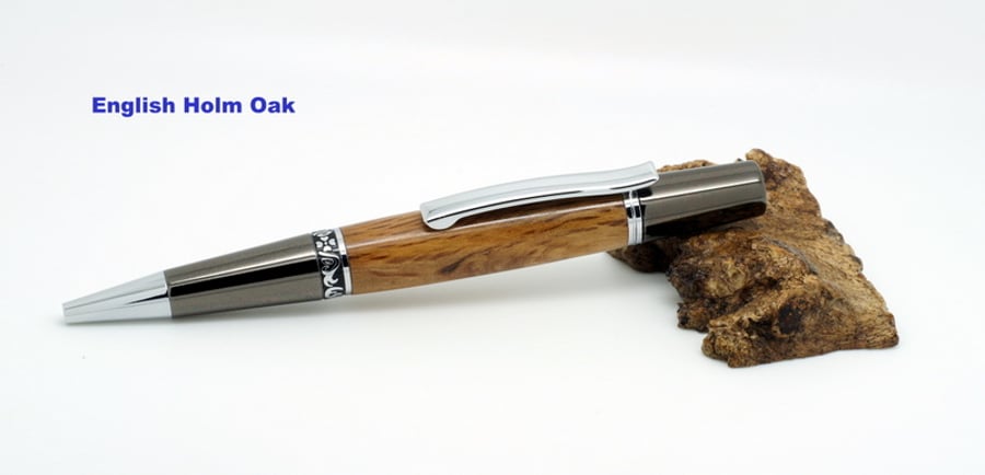 Zeta top twist pen dressed in Holm Oak