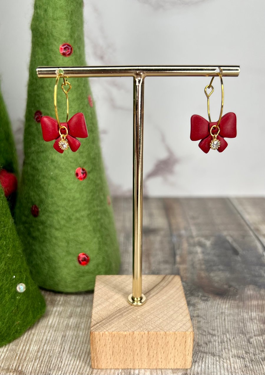 Red bow hoops