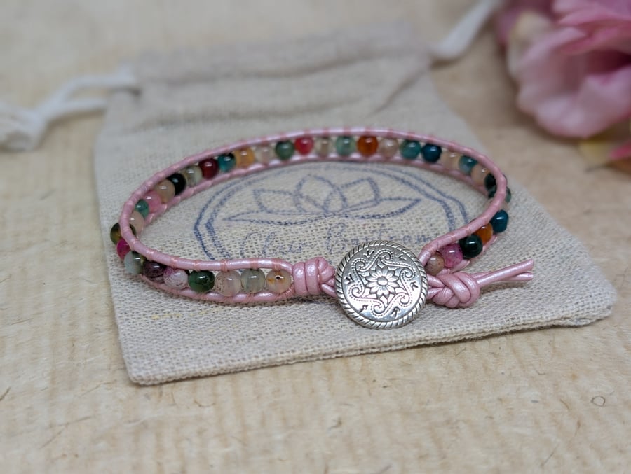 Pink leather bracelet with pink and green mixed agate beads and button fastener 