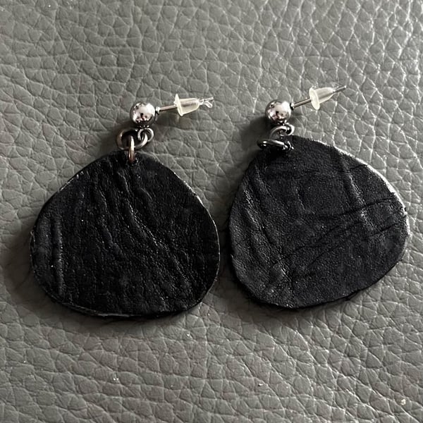 Black Minimalist Leather Earrings - Lightweight Leather Earrings 