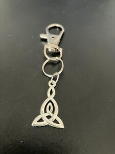 triquetra celtic knot keyring bag charm zip puller swivel clip on chain lanyard