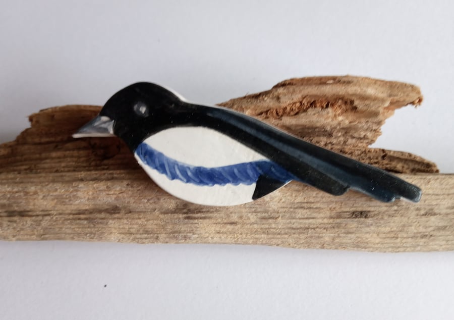 Ceramic magpie brooch