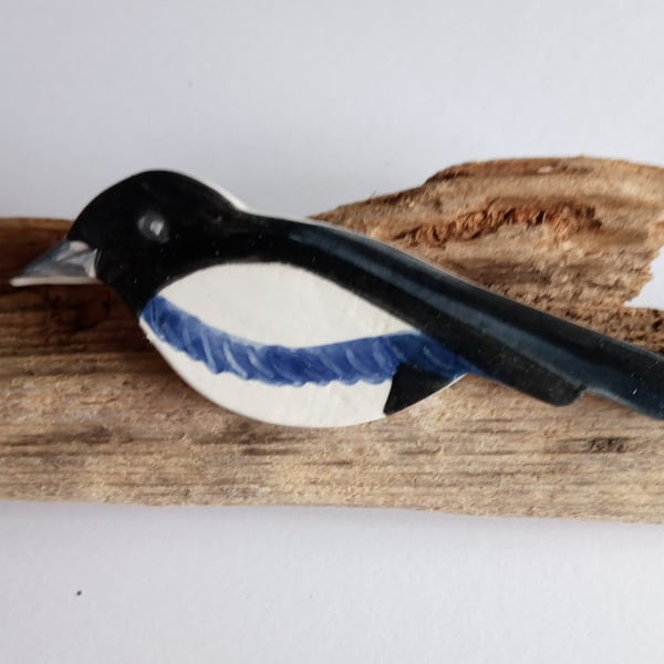 Ceramic magpie brooch