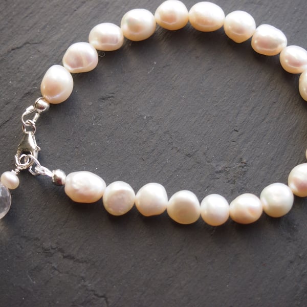 Classic ivory freshwater pearl and sterling silver bracelet 