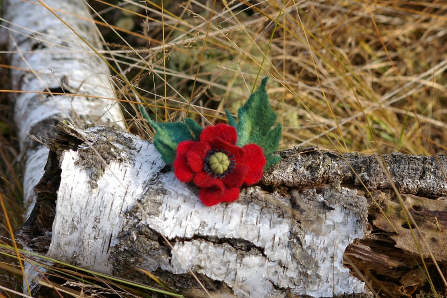 Handmade Felted Wool Poppy Brooch with Green Leaves – Red Flower